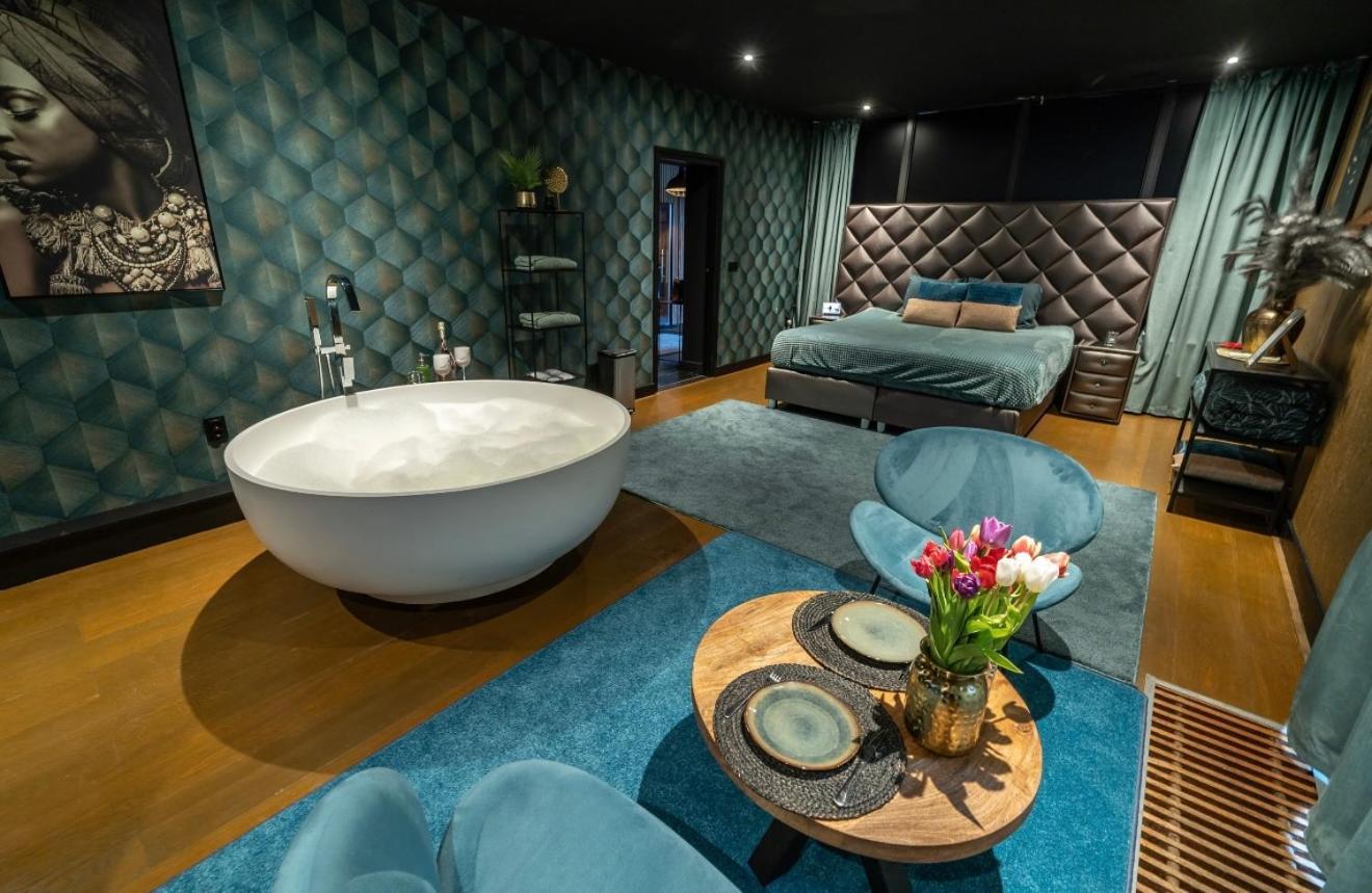De Luxe Bed &Wellness Villa 's-Hertogenbosch  Buitenkant foto
